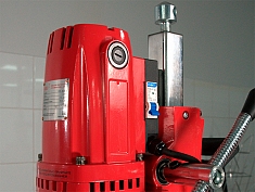 Электрическая защита алмазной сверлильной установки Voll V-Drill 160 Электрическая защита алмазной сверлильной установки Voll V-Drill 160