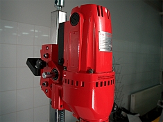 Крепление двигателя алмазной сверлильной установки Voll V-Drill 160 Крепление двигателя алмазной сверлильной установки Voll V-Drill 160