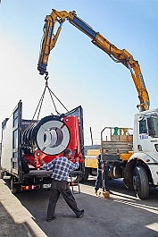 Погрузка гидравлических стыковых сварочных аппаратов для полиэтиленовых труб Gas Fusion Red-1200 Погрузка гидравлических стыковых сварочных аппаратов для полиэтиленовых труб Gas Fusion Red-1200