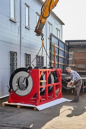 Погрузка гидравлического стыкового сварочного аппарата для пнд труб Gas Fusion Red-1000 Погрузка гидравлического стыкового сварочного аппарата для пнд труб Gas Fusion Red-1000